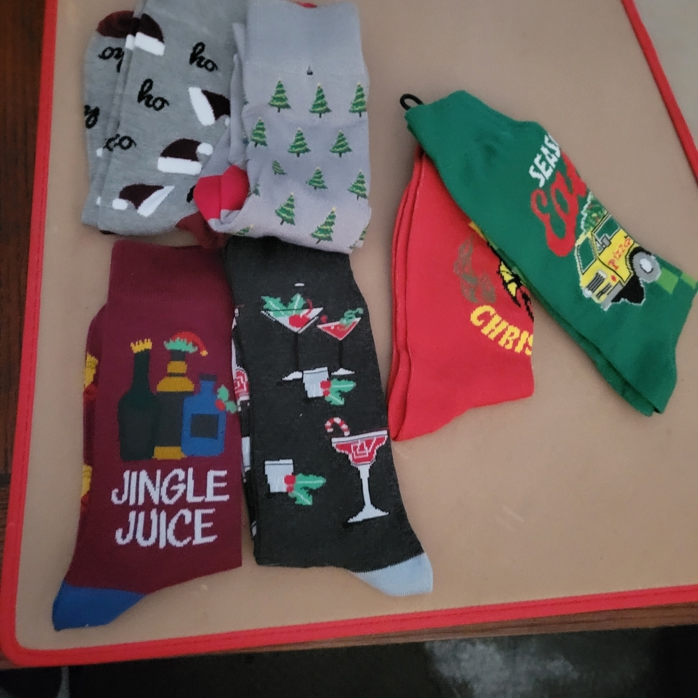 6 Pairs Mens NEW Christmas Socks Jingle‎ Juice, Pizza Mens Stocking Stuffer A36